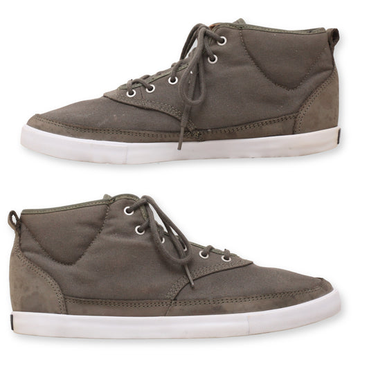 GLOBE Lace-Up Men's Sneakers