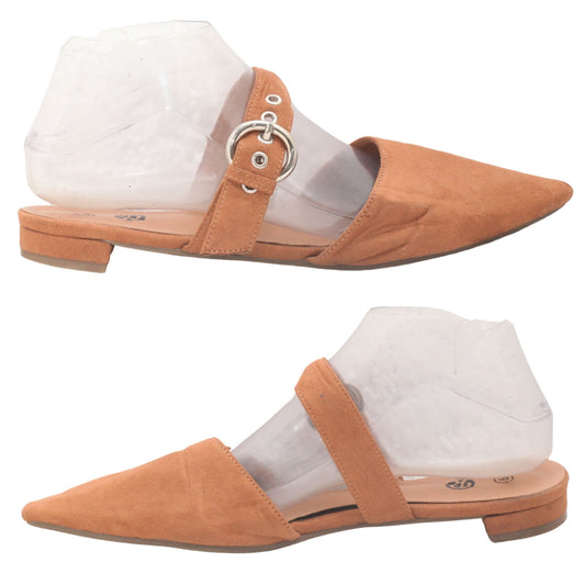 Rekayla Women Pointed-Toe Sandal