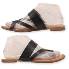 American Eagle Ring-Toe Flats