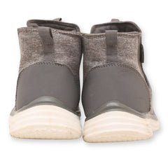 Ssport Women's Slip-On Sneaker