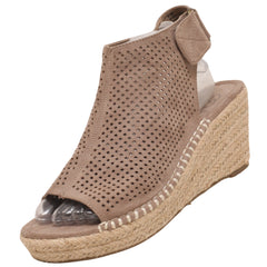 Daisy Fuentes Women Wedge Sandal
