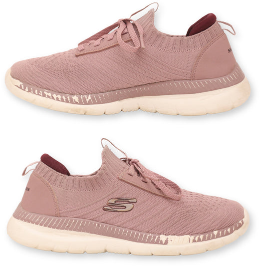 Skechers Lace-Up Women Sneaker