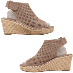 Daisy Fuentes Women Wedge Sandal