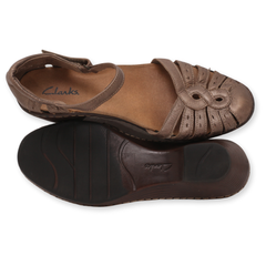 CLARKS Closed-Toe Ankle Strap Sandal