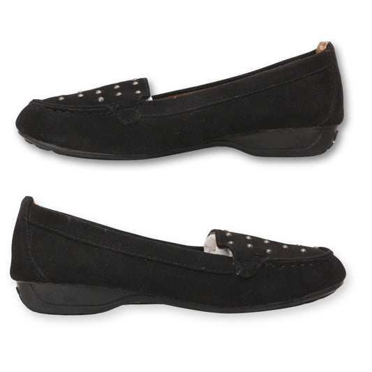 A VON  Women's Loafer