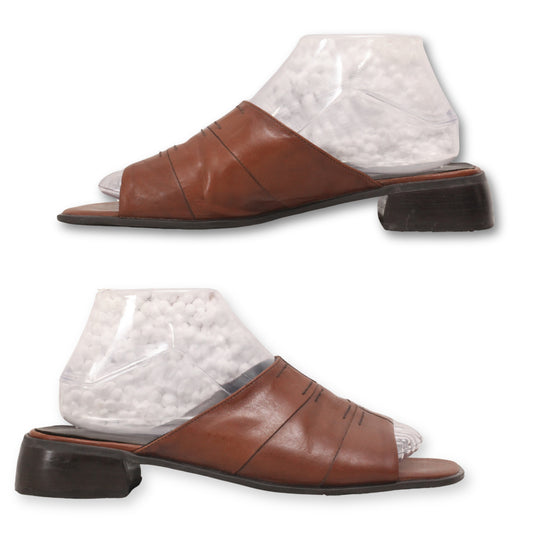 BANDOLINO Slid Strap Sandals
