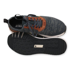True Men's Lace-Up Sneaker