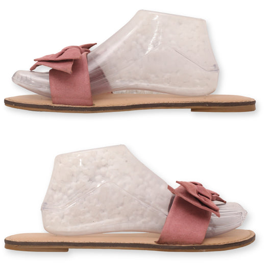 Time And Tru Flat Slippers