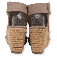 Daisy Fuentes Women Wedge Sandal