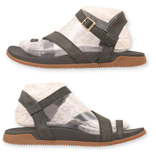 Chaco Womens Tulip leather Sandals