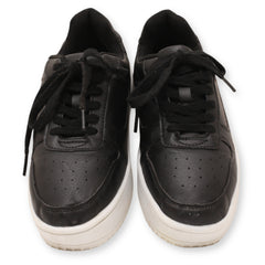 Time & Tru Women's Sneaker