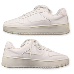 No Boundaries Women Sneakers